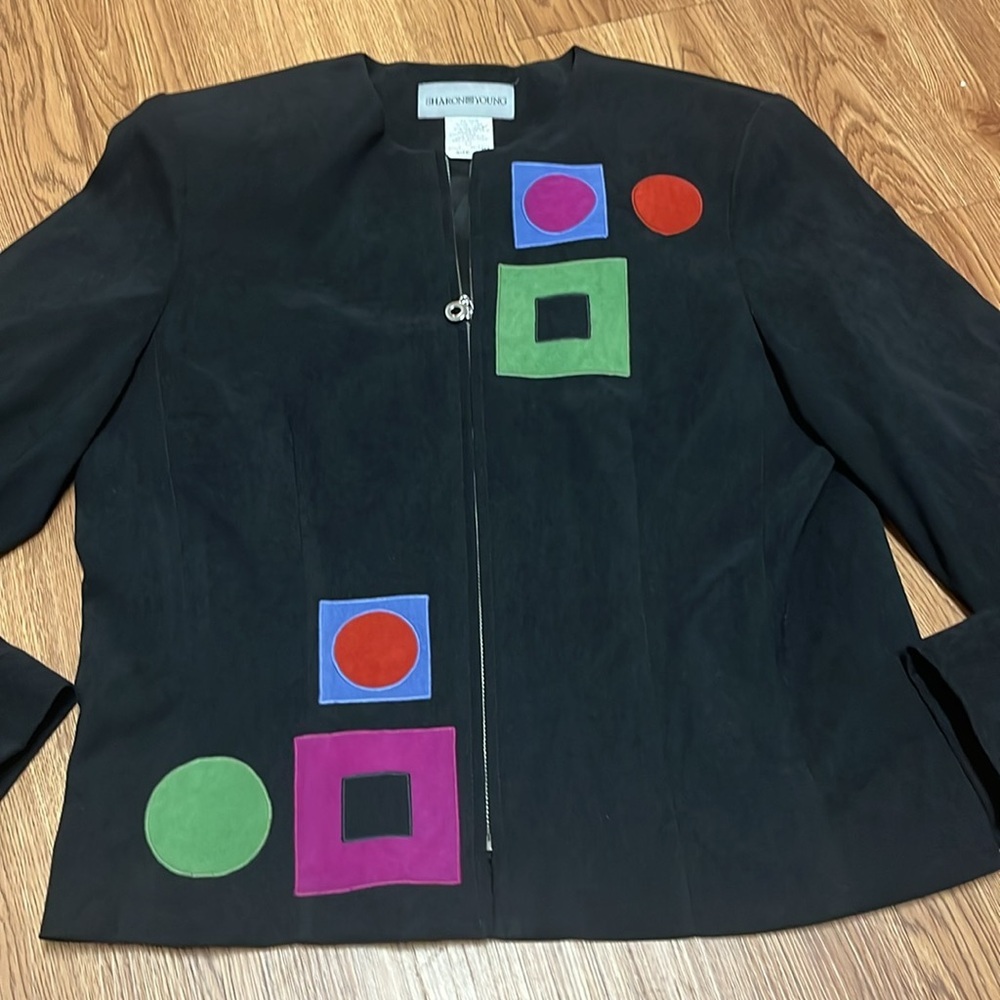 Black Zip-Front Jacket with Color-Block Appliqué - Picture 4 of 9